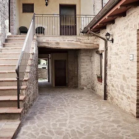Country House Casal Cerqueto مزرعة للإقامة *
